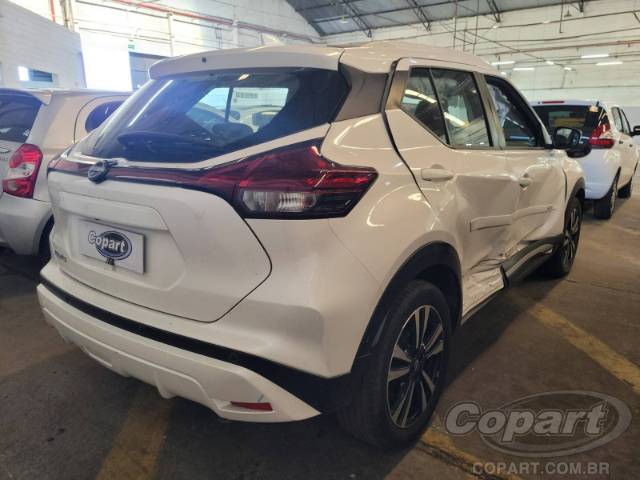 2024 NISSAN KICKS 