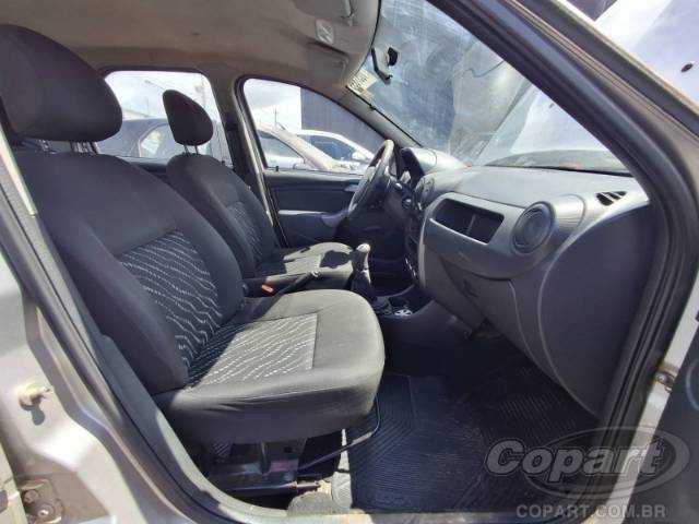 2013 RENAULT LOGAN 