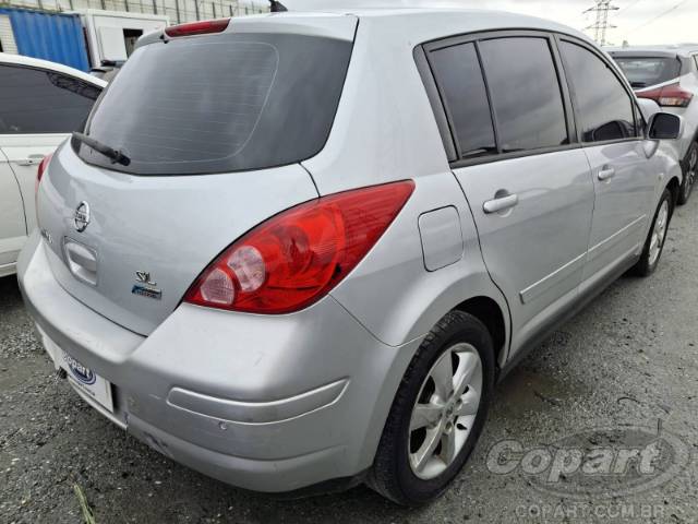 2011 NISSAN TIIDA 