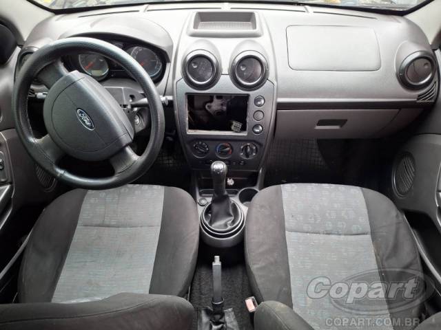 2011 FORD FIESTA 