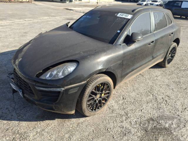 2015 PORSCHE MACAN 