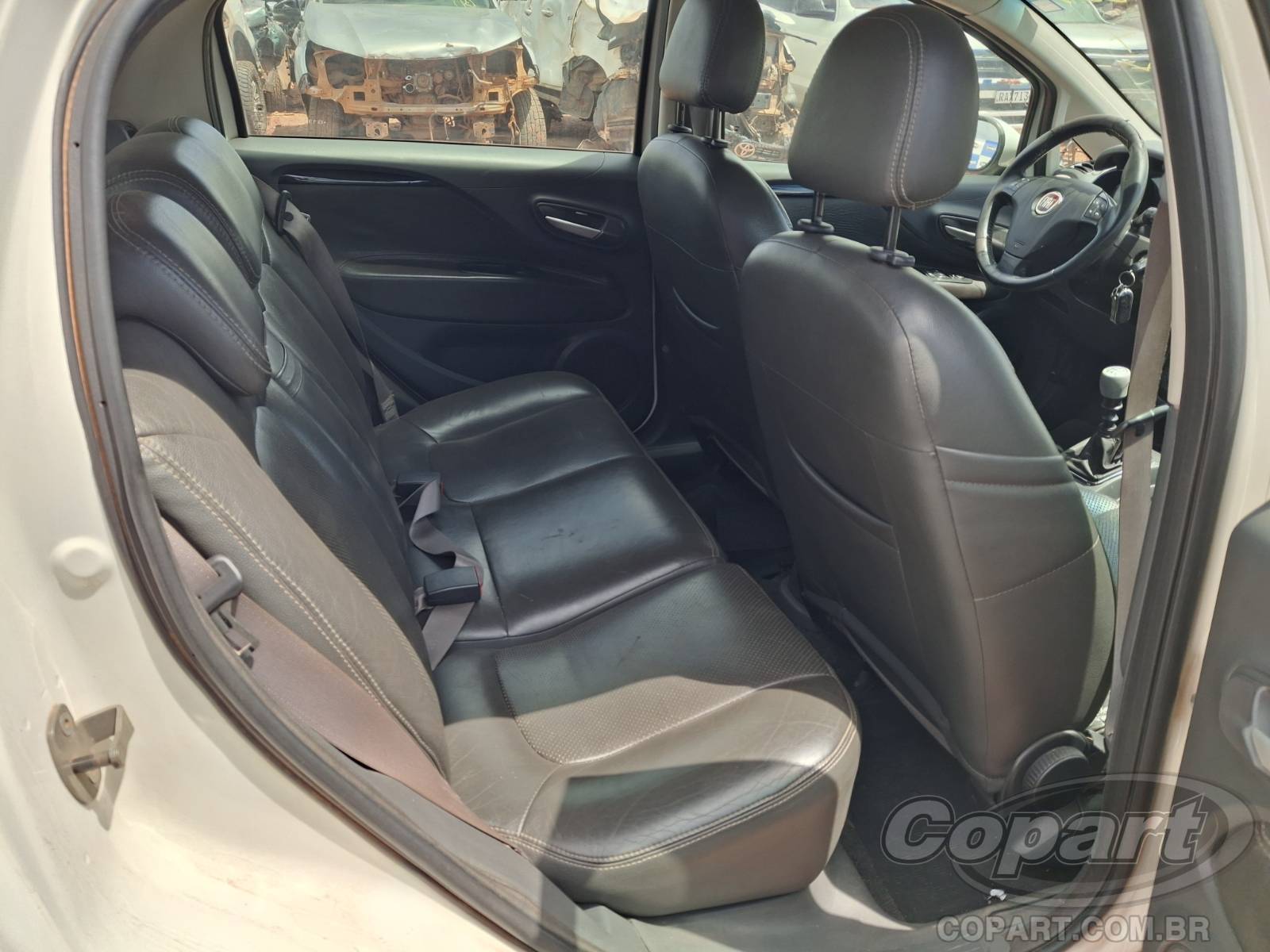 2016 FIAT PUNTO — foto 6 de 10