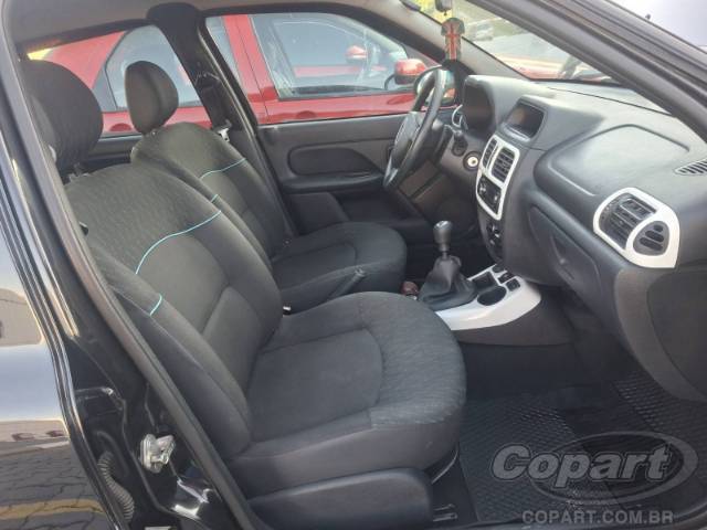 2016 RENAULT CLIO 