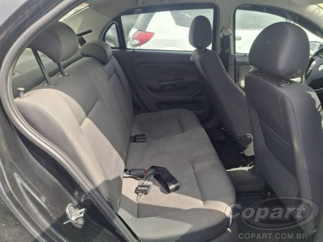 2012 VOLKSWAGEN VOYAGE 