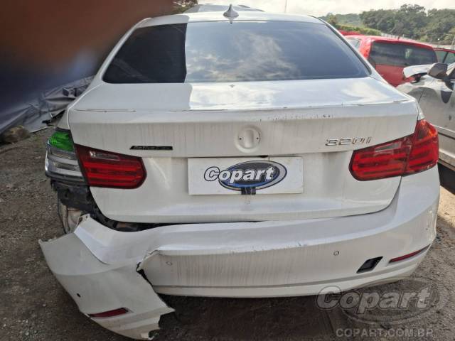 2014 BMW SERIE 3 