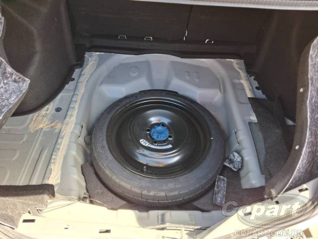 2024 TOYOTA YARIS SEDA 