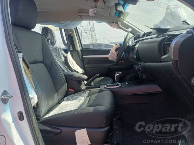 2024 TOYOTA HILUX CD 