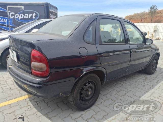 2005 CHEVROLET CLASSIC 