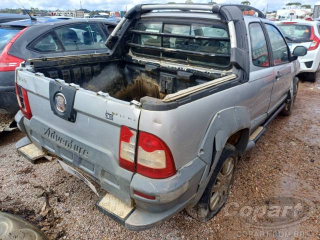 2011 FIAT STRADA 
