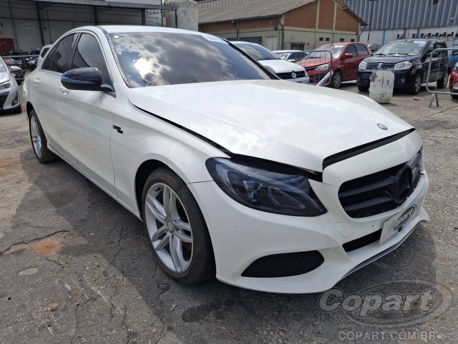 MERCEDES BENZ CLASSE C 2015 COLISÃO