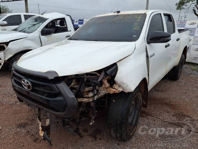 2024 TOYOTA HILUX CD 