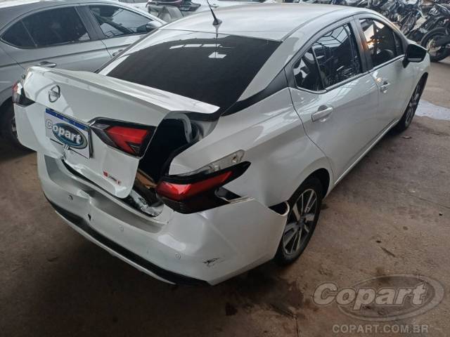2024 NISSAN VERSA 