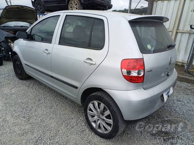 2010 VOLKSWAGEN FOX 