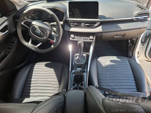 2025 FIAT FASTBACK 
