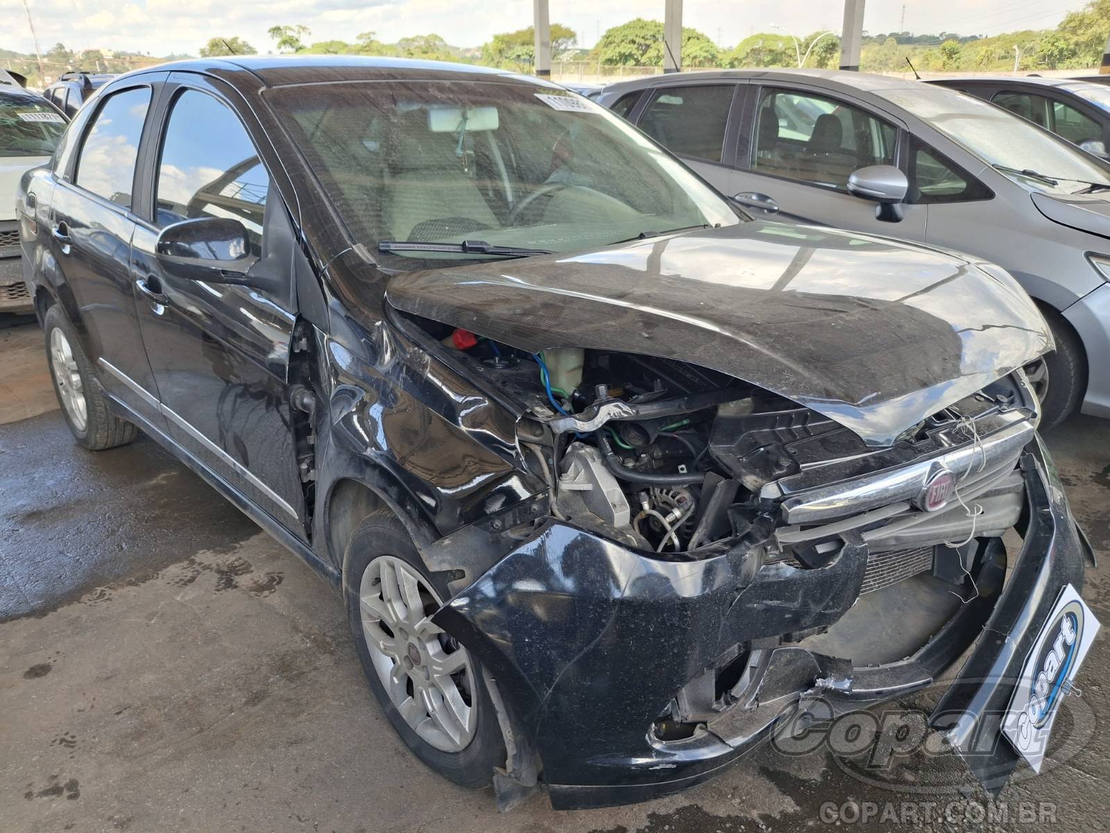 FIAT Grand Siena 2014 - Flex - Colisão Frontal