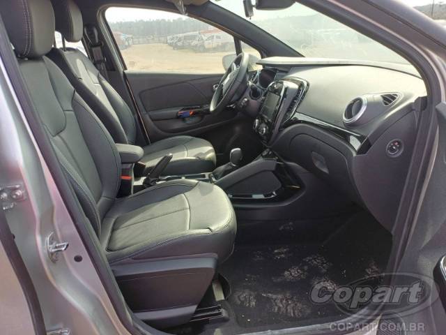 2023 RENAULT CAPTUR 