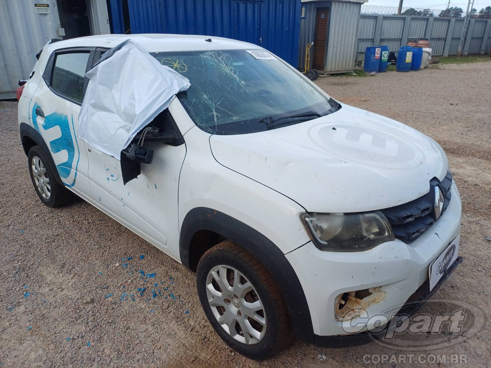 Veículo Renault Kwid 2018 RENAULT KWID Kwid Life 1.0 SCe FLEXIVEL ALCOOL/GASOLINA 2018 em leilão