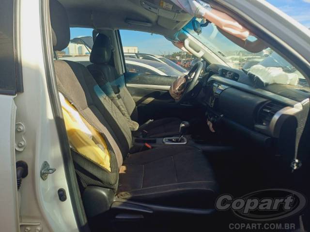 2024 TOYOTA HILUX CD 