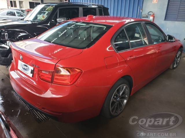 2013 BMW SERIE 3 