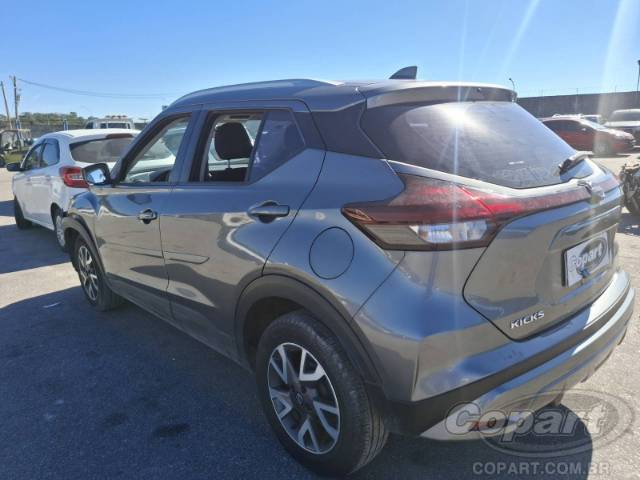 2024 NISSAN KICKS 