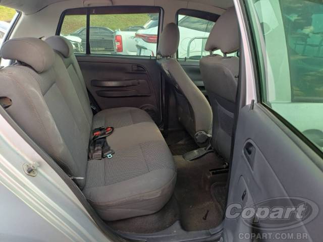 2009 VOLKSWAGEN FOX 
