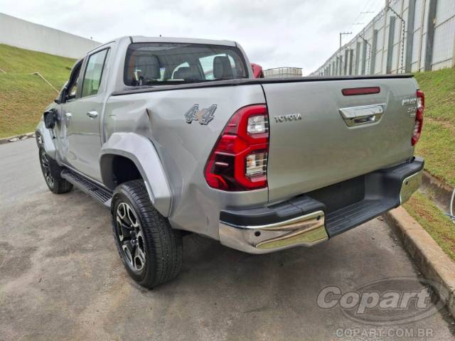 2024 TOYOTA HILUX CD 
