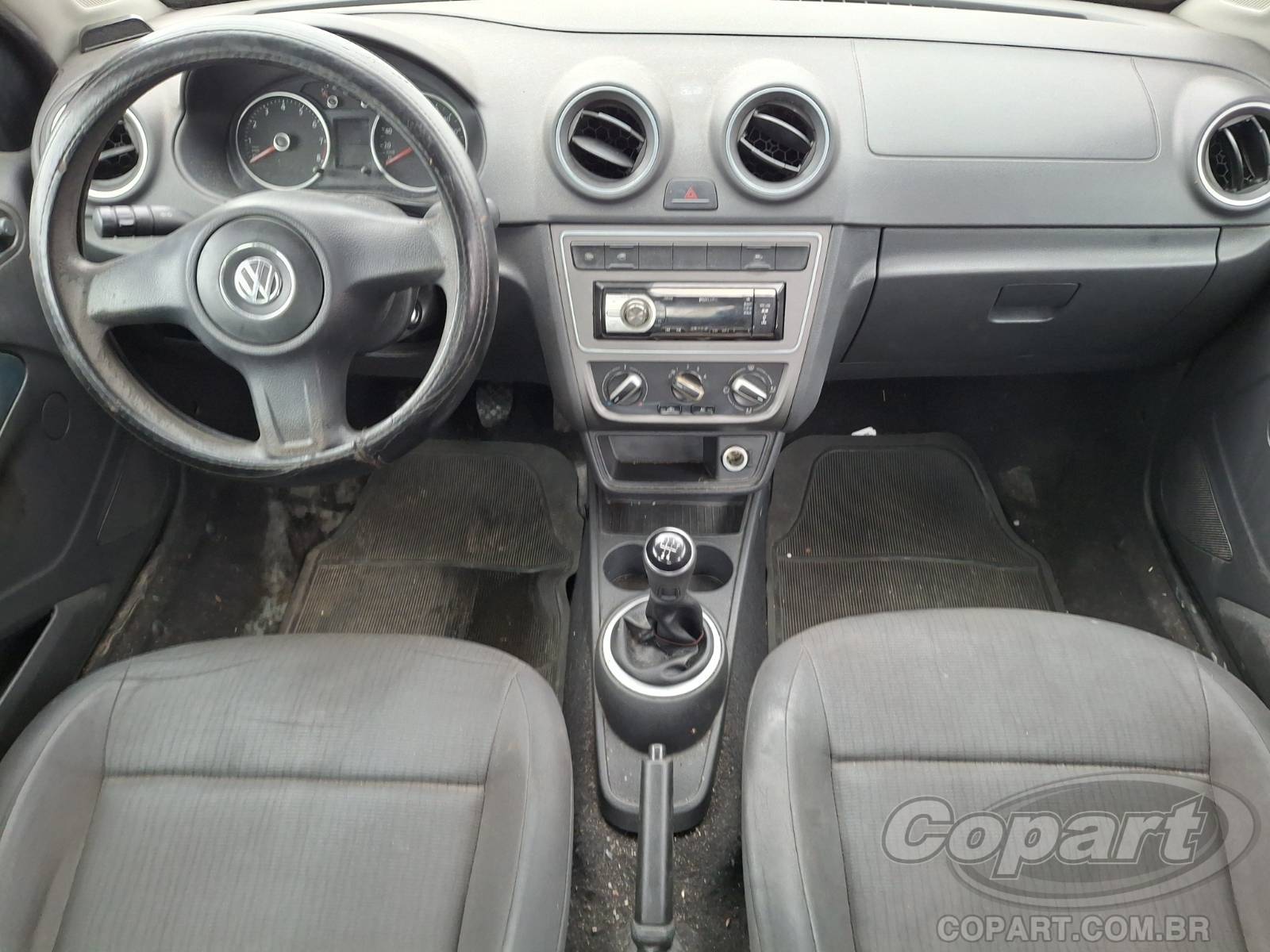 2013 VOLKSWAGEN VOYAGE — foto 9 de 15