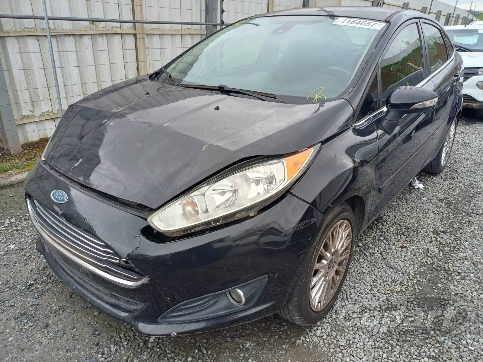 Foto 2: 2015 FORD FIESTA SEDAN