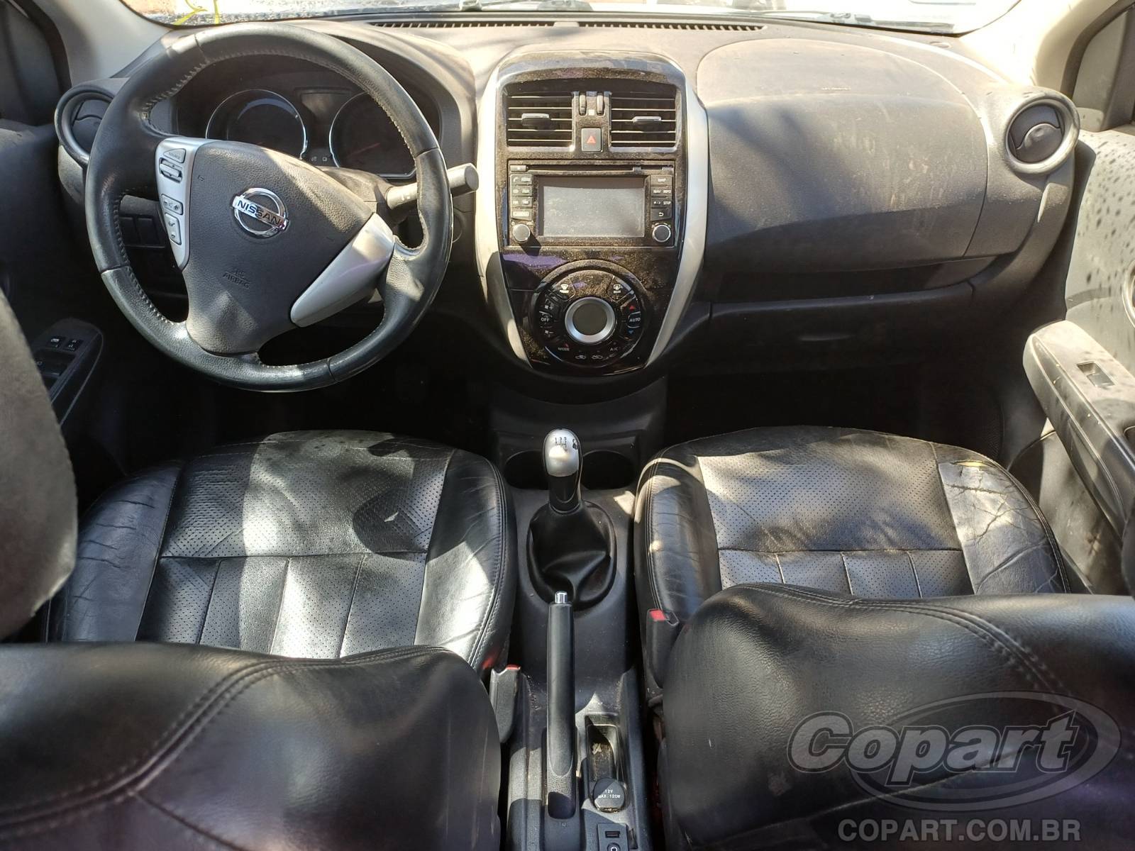 Foto 9 de 10: 2016 NISSAN VERSA
