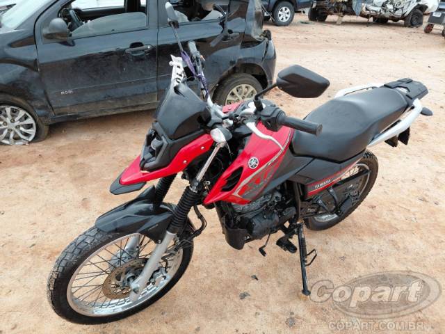 2025 YAMAHA CROSSER 