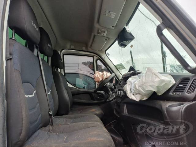2021 IVECO DAILY 