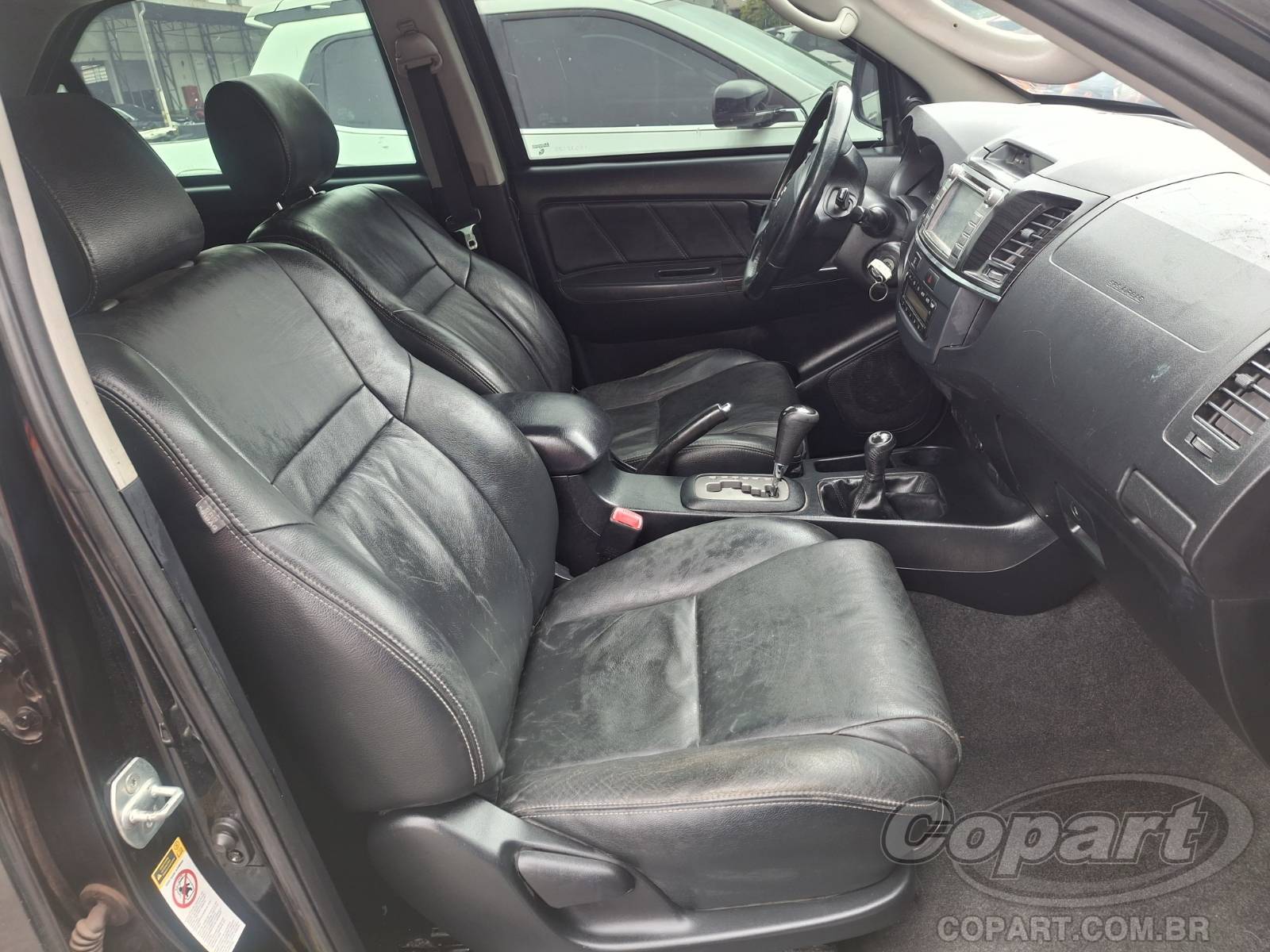 2015 TOYOTA HILUX SW4 — foto 5 de 11