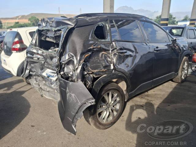 2026 TOYOTA COROLLA CROSS 