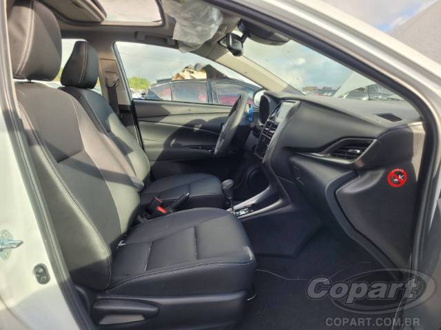 2023 TOYOTA YARIS SEDA 