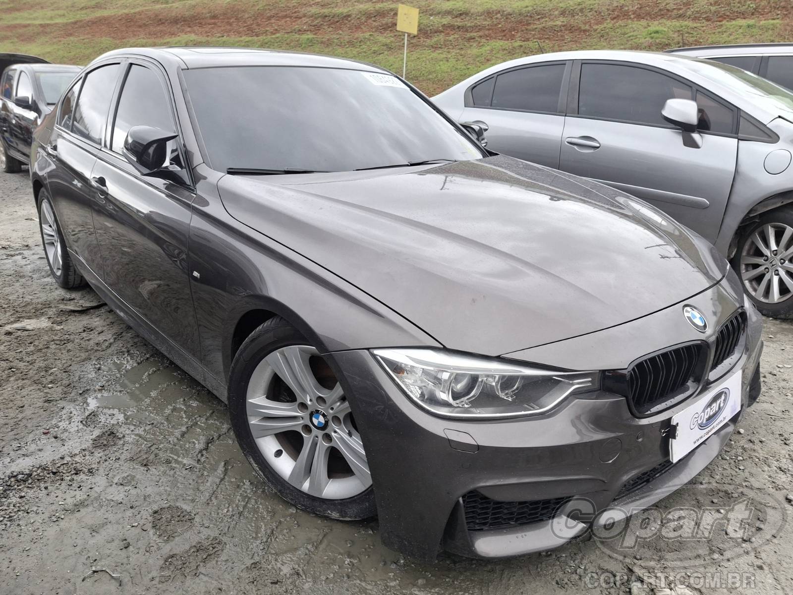 Veículo BMW Série 3 BMW SERIE 3 328i 2.0 16V Twin Turbo 2013 Gasolina 2013 em leilão
