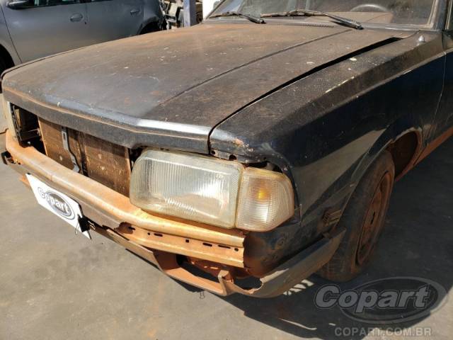 1990 FORD DEL REY BELINA 