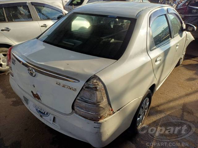 2017 TOYOTA ETIOS SEDA 