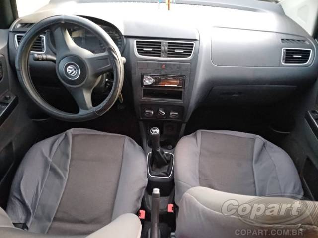 2013 VOLKSWAGEN FOX 