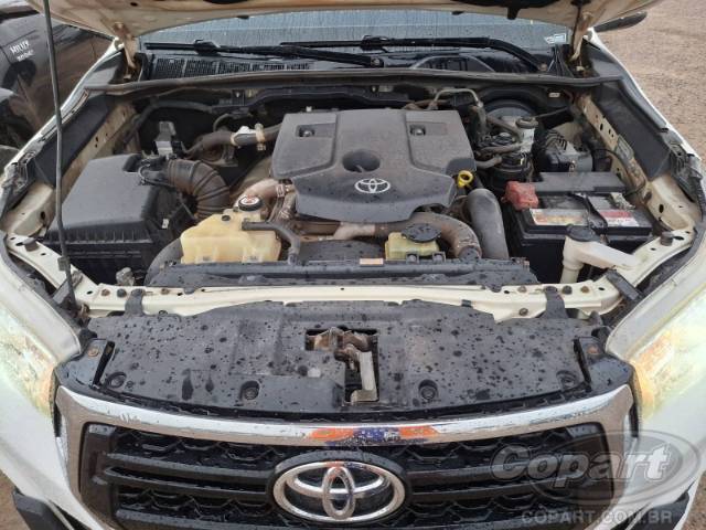 2019 TOYOTA HILUX CD 