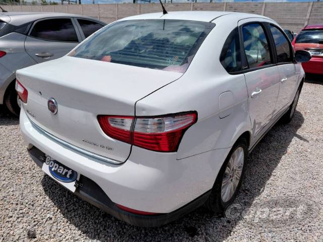2015 FIAT GRAND SIENA 