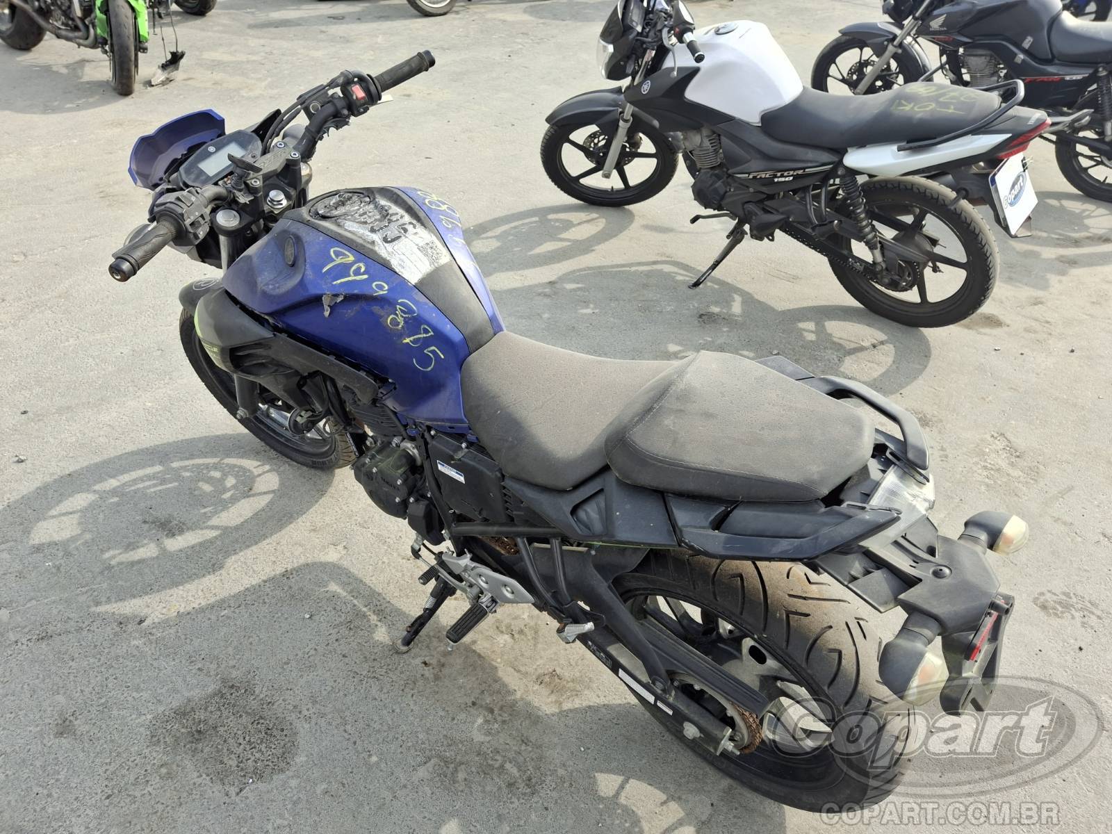 Foto 3: 2024 YAMAHA FZ25 FAZER