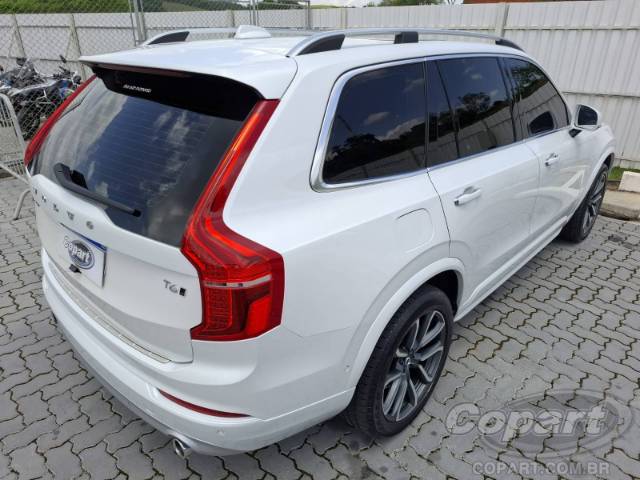 2019 VOLVO XC90 