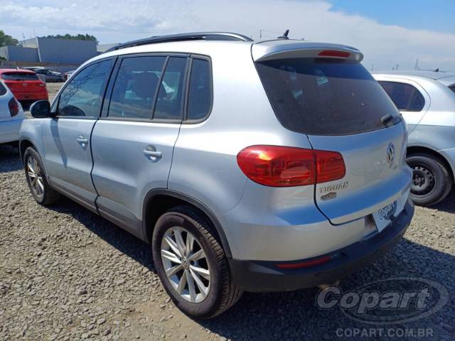 2017 VOLKSWAGEN TIGUAN 