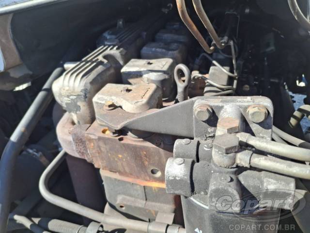 2003 VOLKSWAGEN 13.180 