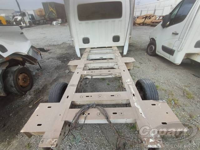 2023 RENAULT MASTER CHASSI 