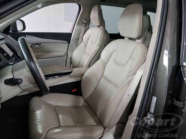 2020 VOLVO XC90 