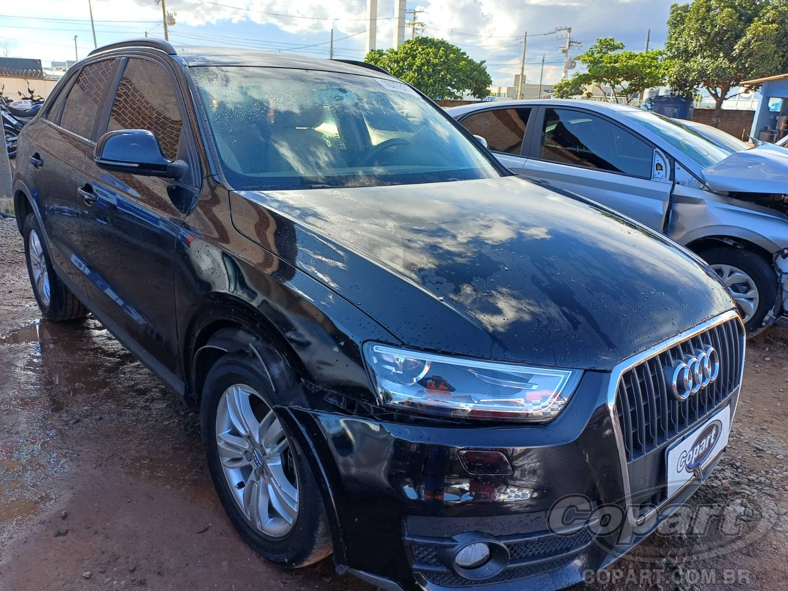 Veículo Audi Q3 Audi Q3 Ambiente 2.0 TFSI Turbo 2014 Colisão Frontal 2014 em leilão