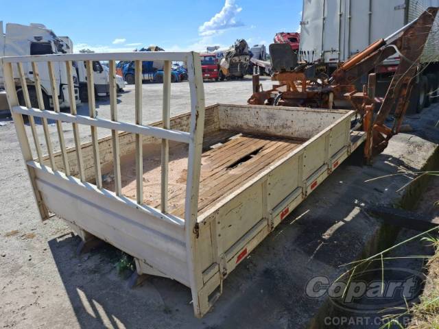 0 IMAP Implemento Rodoviário Escavador 