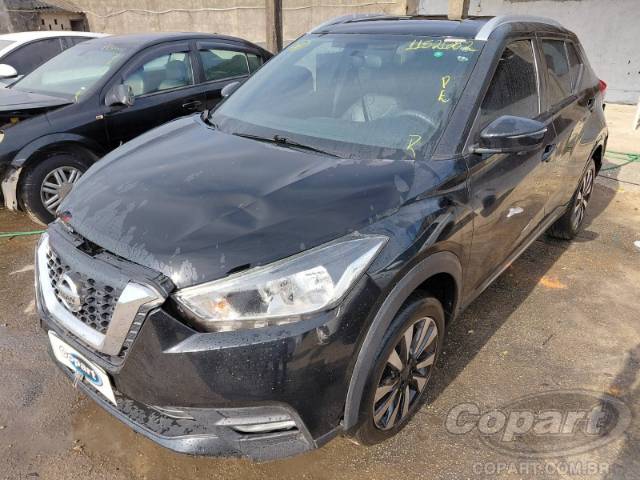 2017 NISSAN KICKS 