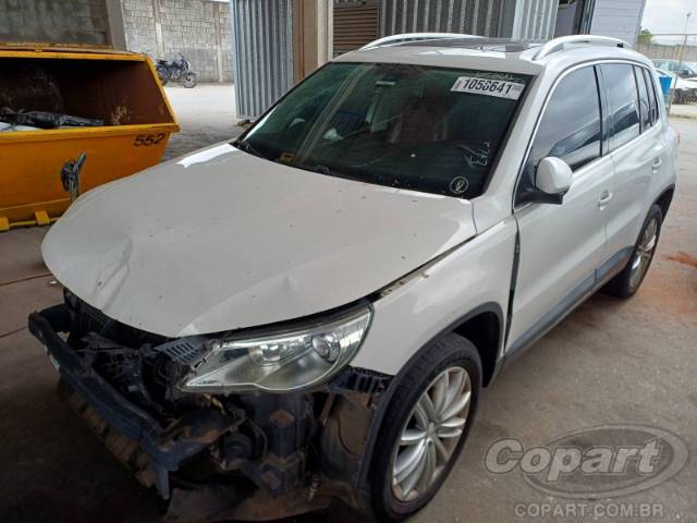 2010 VOLKSWAGEN TIGUAN 